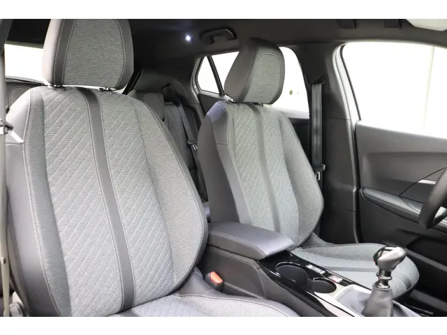 Peugeot 2008 1.2 Allure 2024 Benzine 10