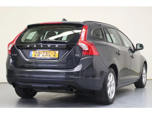 Volvo V60 T4 Kinetic Automaat 2013 Benzine 6
