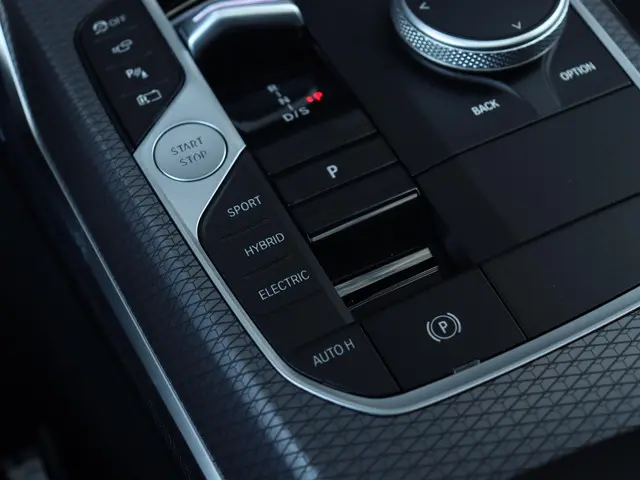 BMW 3 Serie Touring 330e 2025 Hybride Benzine 20