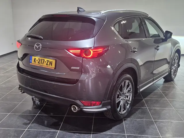 Mazda CX-5 2.5 SkyActiv-G 194 Signature 2020 Benzine 2