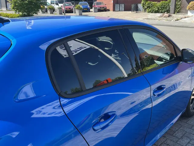 Peugeot 208 1.2 100 pk Allure 2024 Benzine 39