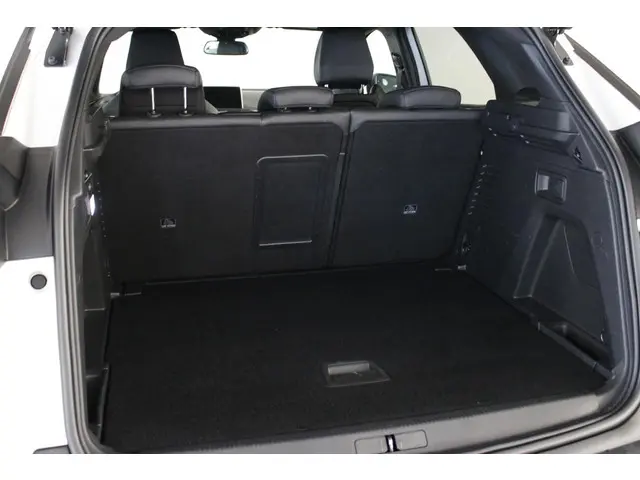 Peugeot 3008 1.2 PureTech GT Line 130 PK. 2017 Benzine 31