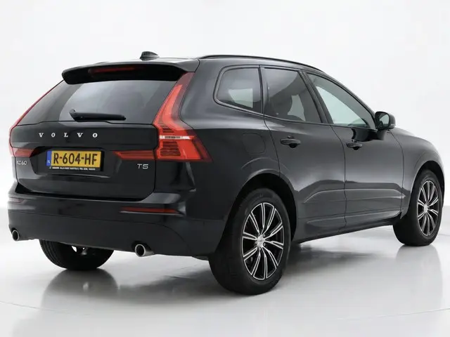 Volvo XC60 2.0 T5 Momentum 2019 Benzine 3