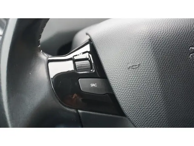 Peugeot 308 1.2 131pk 5Drs PureTech Allure 2016 Benzine 31