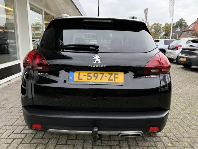 Peugeot 2008 1.2 PureTech GT-line 2018 Benzine 17