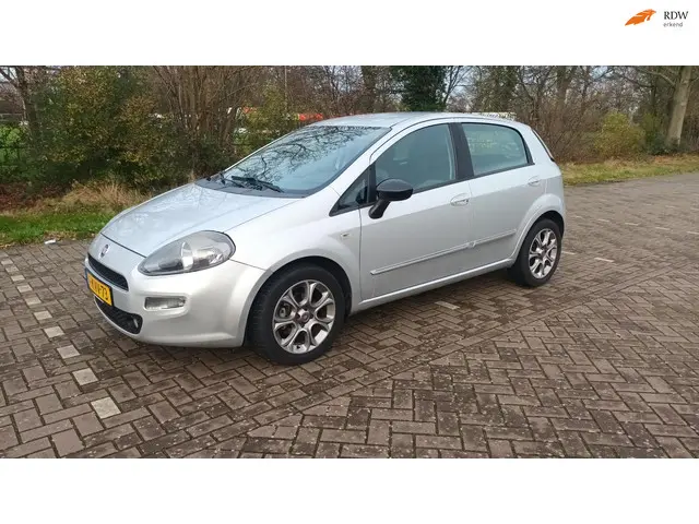 Fiat Punto Evo 0.9 TwinAir Clima / Nieuwe apk 2013 Benzine