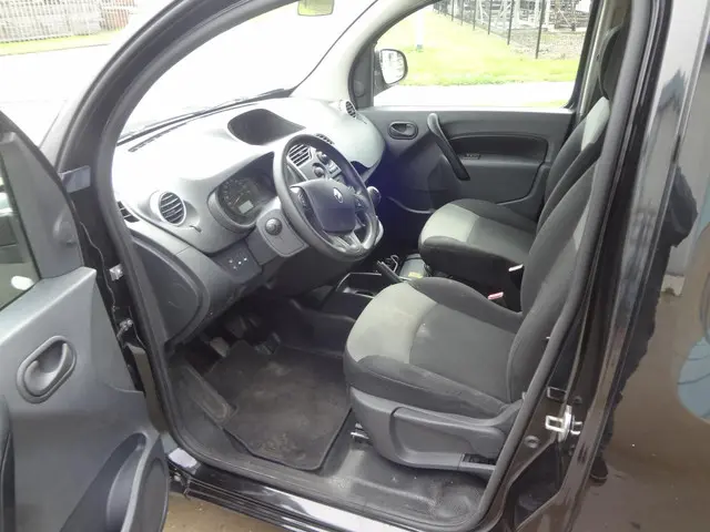 Renault Kangoo 1.5 dCi 75 Energy Comfort 2018 Diesel 5
