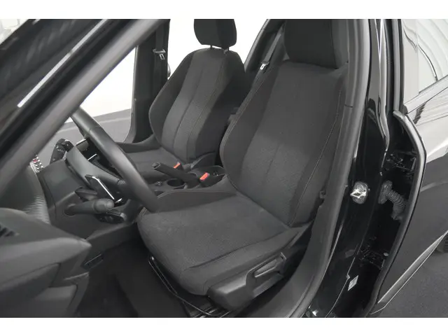 Peugeot 2008 1.2 Hybrid 136 Style 2025 Hybride Benzine 23