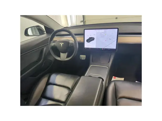 Tesla Model 3 Aut. Performance AWD 2020 Elektrisch 8
