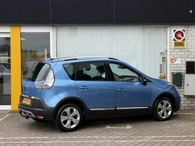 Renault Scénic Xmod 1.2 TCe Bose 2014 Benzine 29