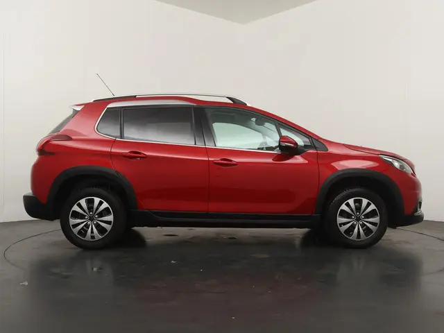 Peugeot 2008 1.2 PureTech Allure 2018 Benzine 6
