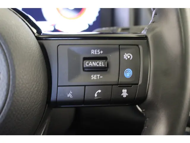 Nissan QASHQAI 1.3 MHEV N-Connecta 2022 Hybride Benzine 17