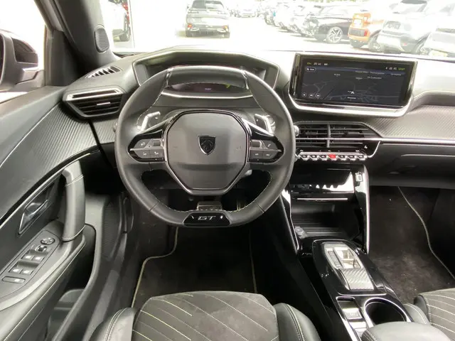 Peugeot 2008 1.2T 130pk Automaat GT 2023 Benzine 10