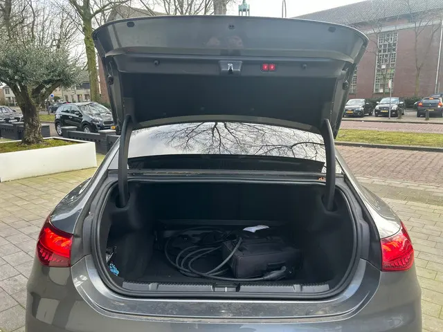Mercedes-Benz EQE 350+ AMG Line 91 kWh 2022 Elektrisch 22