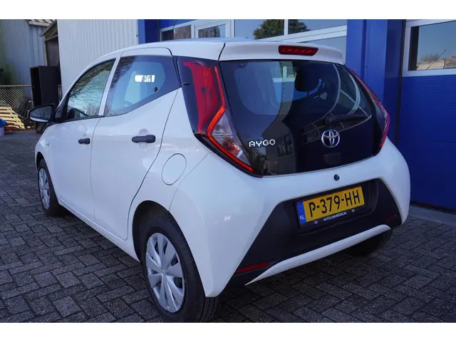 Toyota Aygo 1.0 VVT-i x-fun 2022 Benzine 3