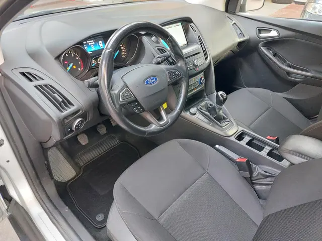 Ford Focus 1.0 Trend 2016 Benzine 13