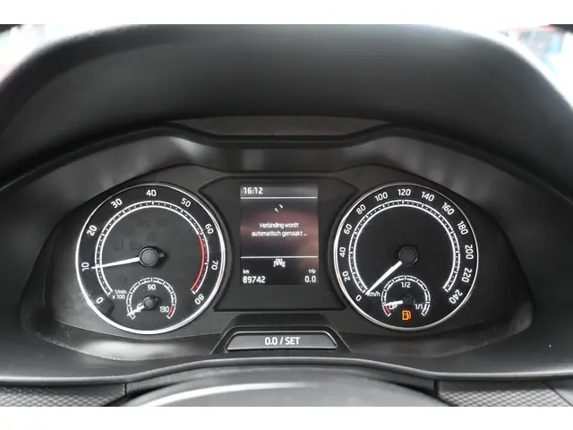 Škoda Kamiq 1.0 TSI Ambition 2021 Benzine 17