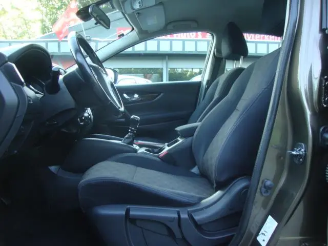 Nissan QASHQAI 1.2 Acenta ( 6 VER Airco ) 2014 Benzine 9