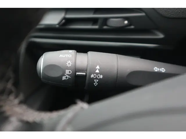 Citroën C4 Picasso 1.2 PureTech Intensive 2016 Benzine 19