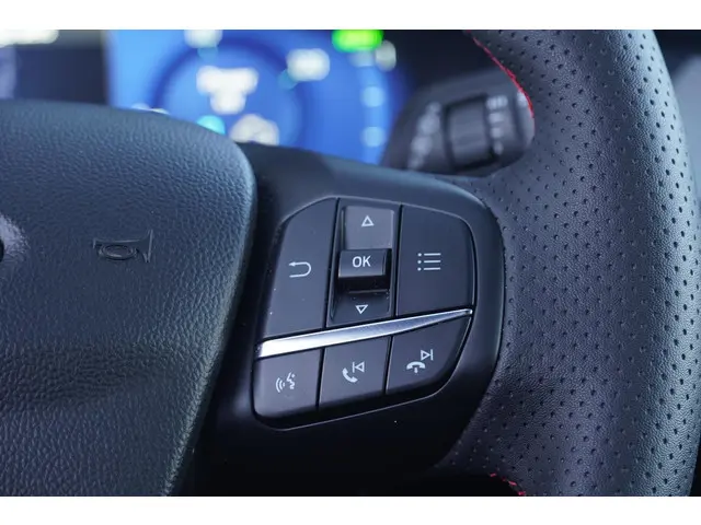 Ford Kuga 2.5 PHEV ST-Line X 2023 Hybride Benzine 12