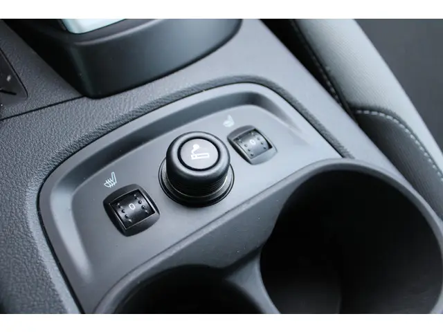 Ford Focus Wagon 1.0 EcoBoost Trend Sport 2012 Benzine 24