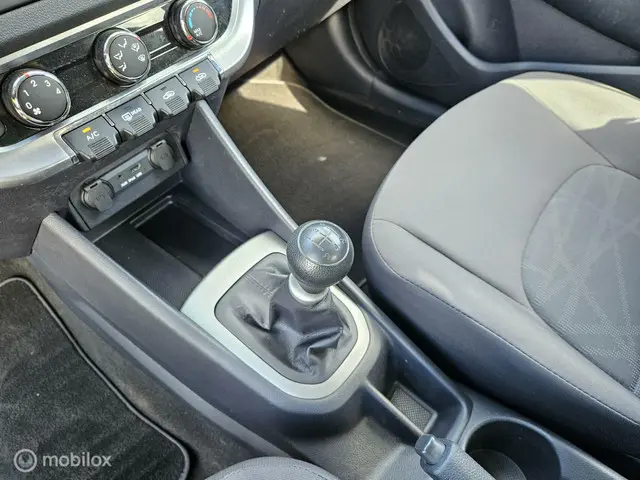 Kia Rio 1.2 CVVT ComfortLine 2014 Benzine 18