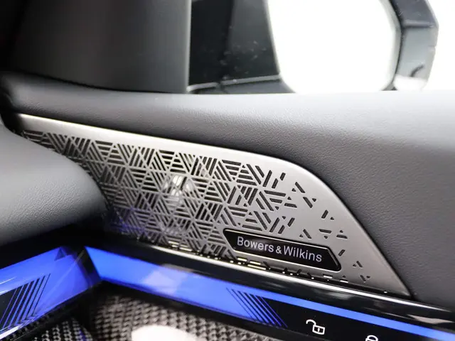 BMW M5 Sedan 2025 Hybride Benzine 13