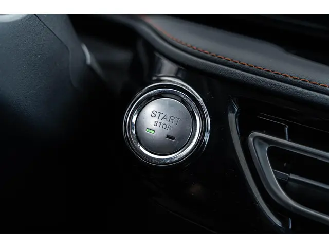 MG HS Plug-in Hybrid 1.5 Luxury 2024 Hybride Benzine 41