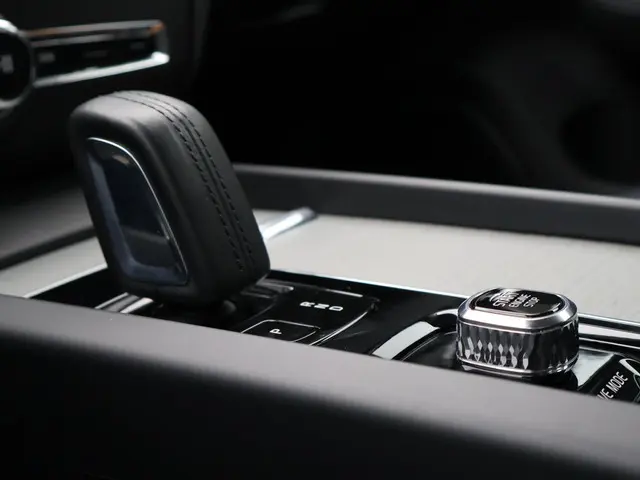 Volvo V60 Cross Country 2.0 B5 AWD Pro 2020 Benzine 19