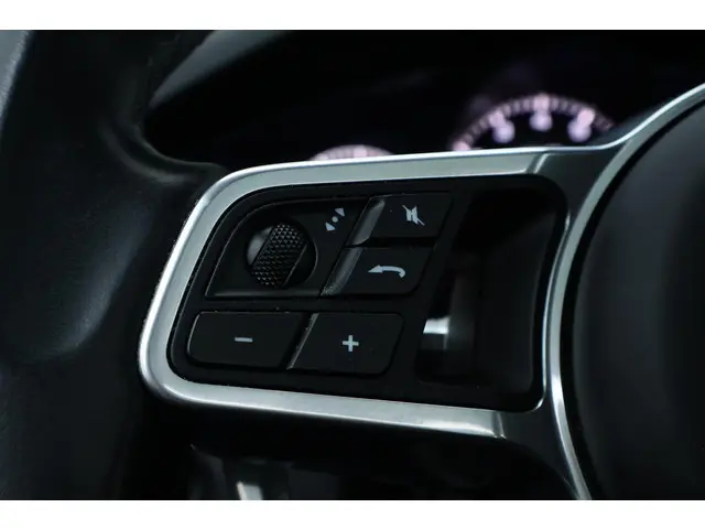 Porsche Cayenne 3.0 E-Hybrid 2021 Hybride Benzine 17