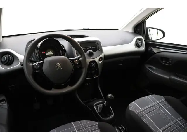 Peugeot 108 1.0 e-VTi Active 2016 Benzine 7