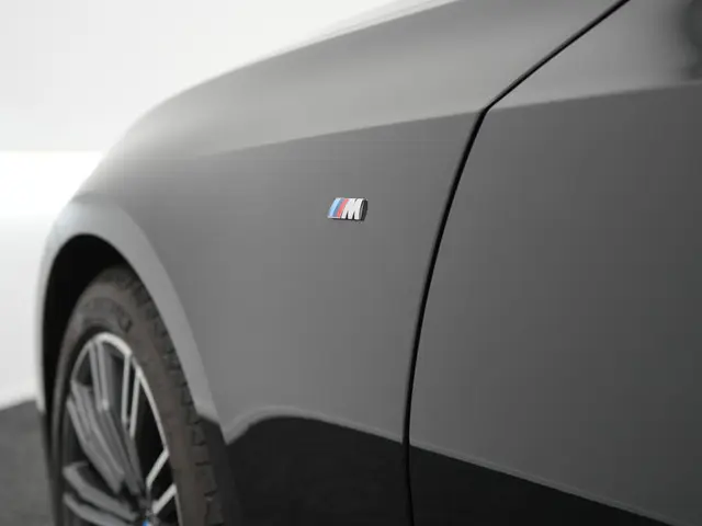 BMW 3 Serie Touring 320i M Sport 184pk 2021 Benzine 31