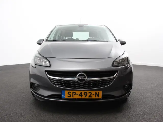 Opel Corsa 1.4 Business+ 2015 Benzine 3