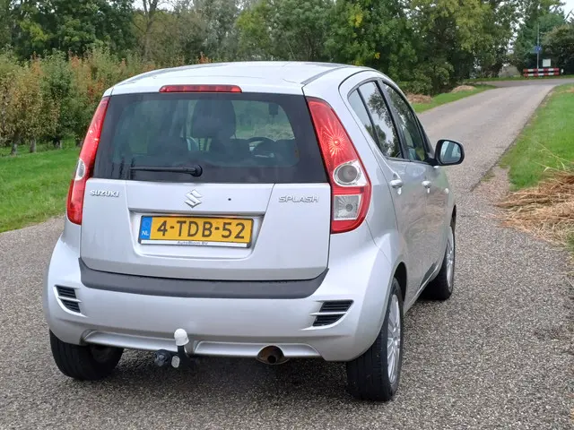 Suzuki Splash 1.2 Exclusive EASSS 2014 Benzine 7