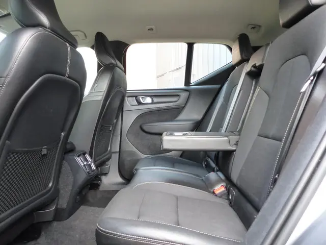 Volvo XC40 T5 AWD Momentum 2018 Benzine 23