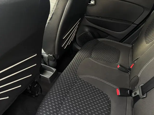 Renault Captur TCe 150 EDC Intens 2019 Benzine 12