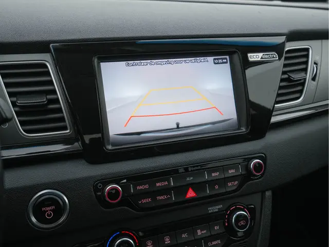 Kia e-Niro ExecutiveLine 64 kWh 2020 Elektrisch 15