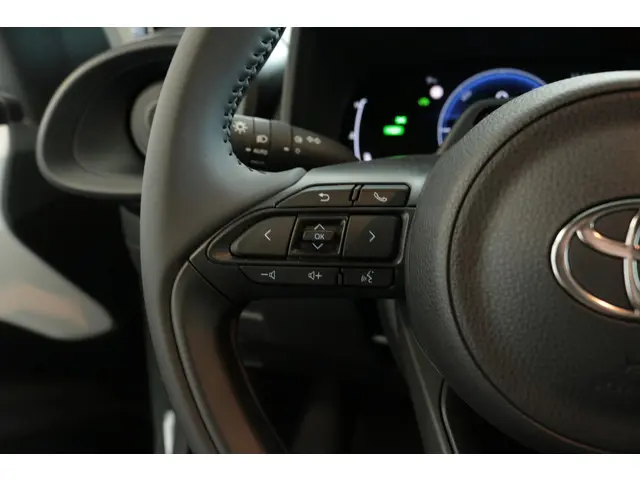 Toyota Aygo X Hybrid 115 play, 2026 Hybride Benzine 14