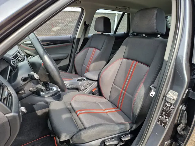 BMW X1 SDrive20i Executive Sport*Navi*Pdc* 2013 Benzine 20