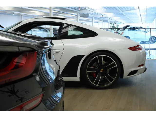 Porsche 911 3.0 Carrera 2016 Benzine 46