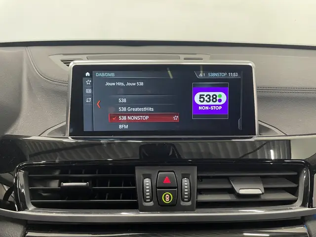 BMW X1 xDrive25e SportLine 2021 Hybride Benzine 29