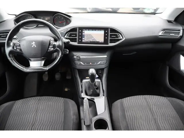 Peugeot 308 2