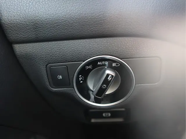 Mercedes-Benz GLA 200 Ambition Comfort 2014 Benzine 36