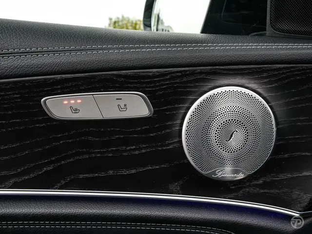 Mercedes-Benz E-Klasse 220 d Prestige 2015 Diesel 36