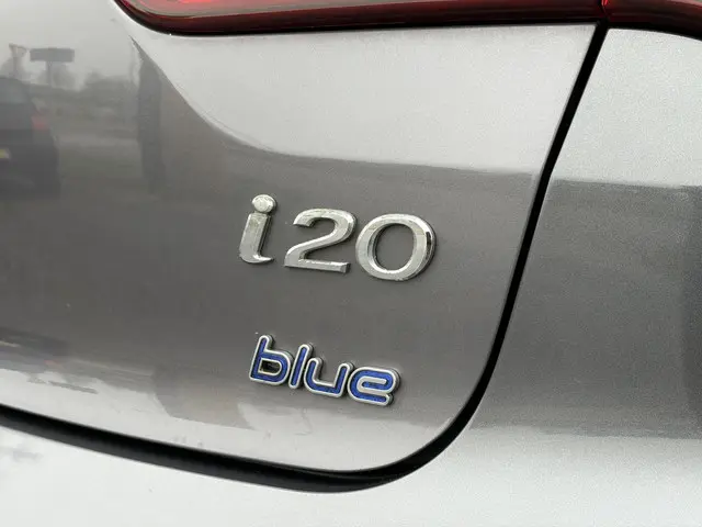 Hyundai i20 1.2 HP i-Motion Comfort 2015 Benzine 36