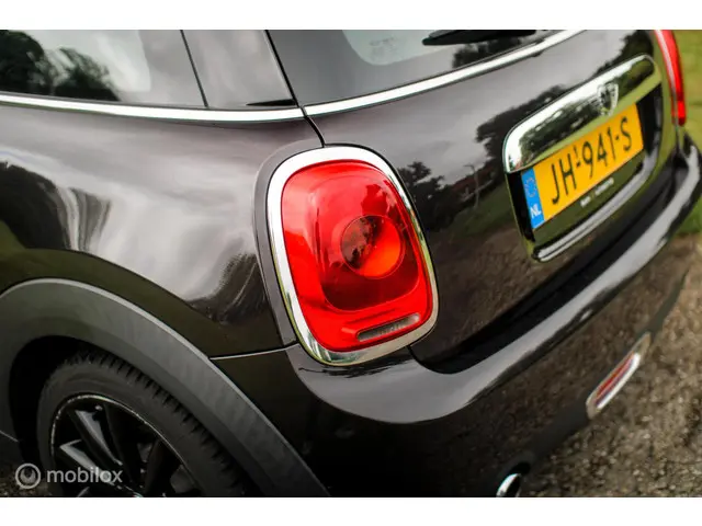MINI One Mini 1.2 Business 2016 Benzine 30