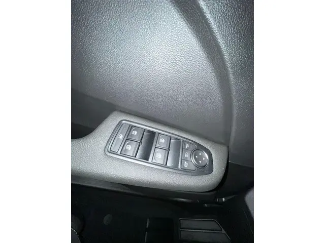 Mitsubishi Colt 1.6 HEV Intense 2026 Hybride Benzine 15