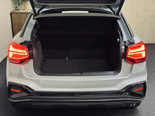 Audi Q2 35 TFSI S Edition S-Line (2x) 2023 Benzine 6