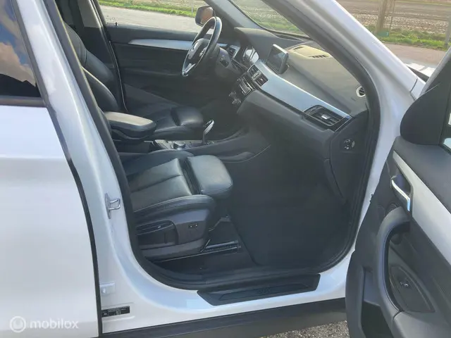 BMW X1 20i High Executive leder aut camera 2018 Benzine 22