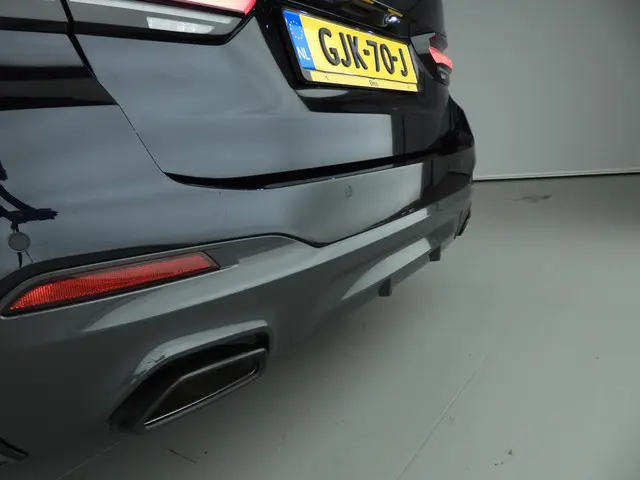 BMW 5 Serie Touring 530e xDrive 2024 Hybride Benzine 51